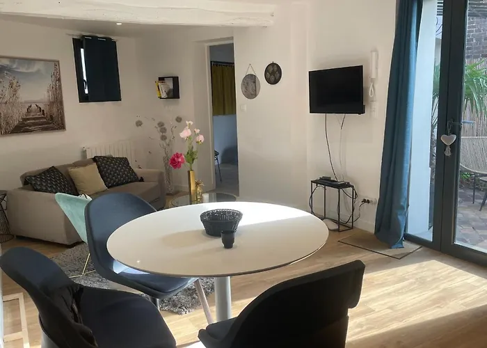 Joli appartement avec cour privée proche gare&centre ville