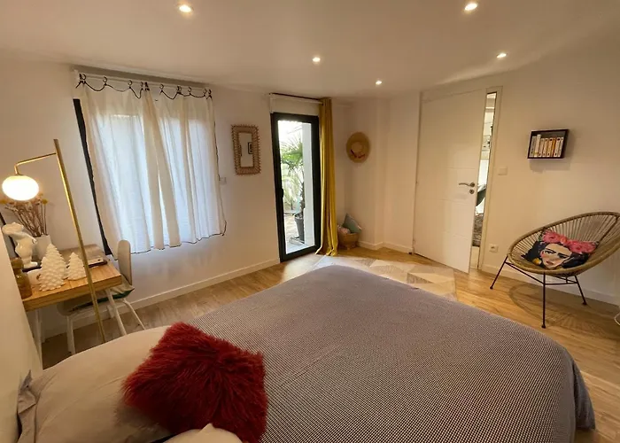 Joli Appartement Avec Cour Privee Proche Gare & Centre Ville