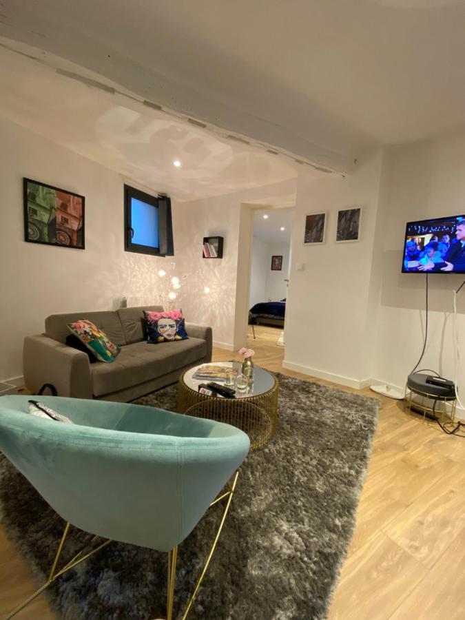 Apartment Joli Avec Cour Privee Proche Gare & Centre *