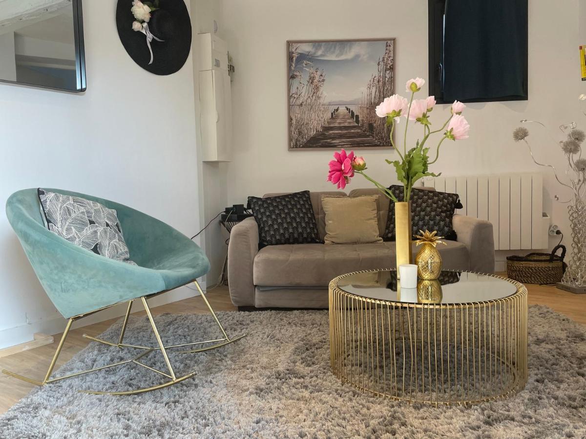Joli Avec Cour Privée Proche Gare&centre Appartement