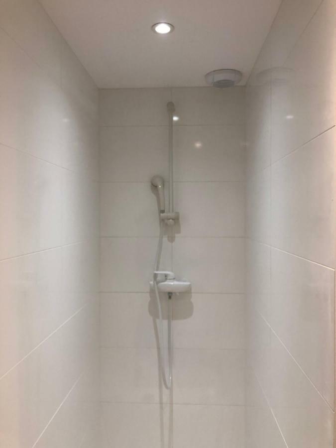 Apartment Joli Avec Cour Privee Proche Gare & Centre Rouen